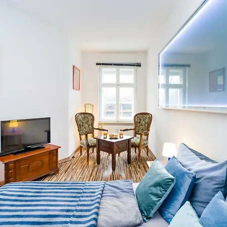 Guest house Mit 4 Zimmern Im Zentrum