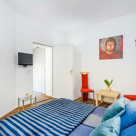 Guest house Mit 4 Zimmern Im Zentrum Berlin